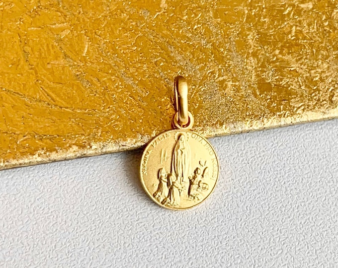 18KT Yellow Gold Mini Solid Our Lady of Fatima Round Medal Pendant ...