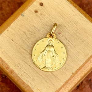 14KT Yellow Gold Solid Miraculous Mary Miracolosa Round Medal Pendant Charm NEW Matte 16mm Unisex