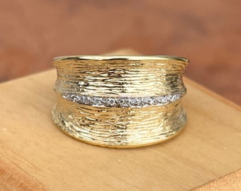 14KT Yellow Gold & Pave Diamonds Thick Wide Cigar Band Ring Textured NEW 7