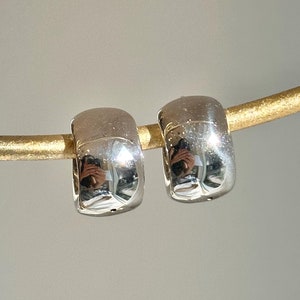 14KT White Gold Solid Rounded Thick 9.5mm Wide Rounded Tapered Small Huggie Hoop Earrings NEW 15mm Chunky Hoops