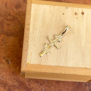 14KT Yellow Gold Eastern Orthodox Small Cross Pendant Charm NEW 21mm Detailed