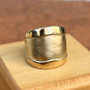 14KT Yellow Gold Wide Artistic Shiny & Matte Design Cigar Band Ring Unique NEW