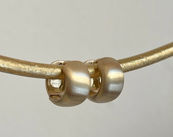 14KT Yellow Gold Rounded Hinged Small Huggie Hoop Earrings NEW 11.5MM Matte Satin-Finish