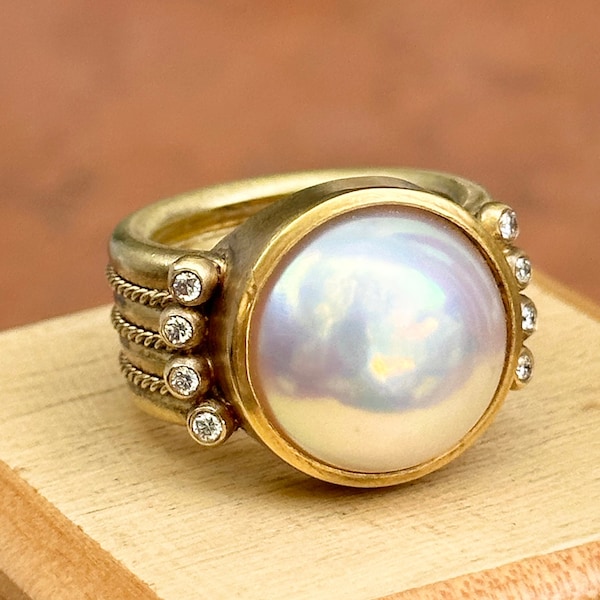 Designer Maz 18KT Yellow Gold Etruscan Genuine Mabe Pearl Bezel Set with Diamonds Designer