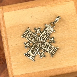 14KT Yellow Gold Jerusalem Cross Pendant Charm NEW Unisex Reversible Medium Size 25mm Filigree