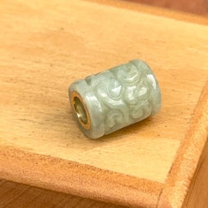 14KT Yellow Gold Carved Genuine Celedon Jade Oval Pendant Charm Slide 12mm x 9mm