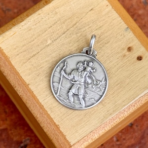 Sterling Silver Antiqued St Christopher Round Medal Pendant Charm NEW 18mm