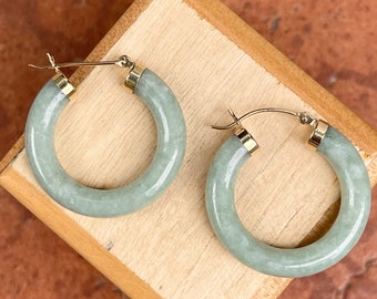 Estate 14KT Yellow Gold Genuine Light Green Jade Tube Round Hoop Earrings 24mm x 4mm