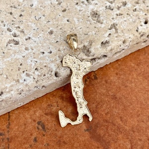 14KT Yellow Gold Italy Country Pendant Charm NEW Textured Design Italia Pride