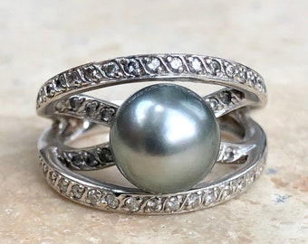 Estate 14KT White Gold Pave Diamond & Genuine Tahitian South Sea Pearl Wide Cigar Band Ring