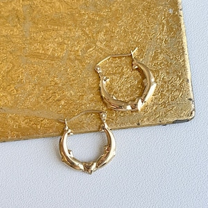 10KT Yellow Gold Shiny Dolphin Heart Small Hollow Hoop Earrings 17mm Good Luck