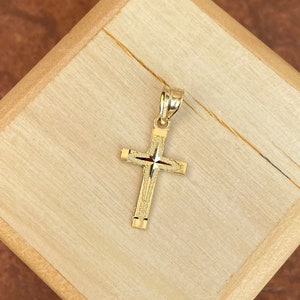 10KT Yellow Gold Diamond-Cut Cross Pendant Charm NEW SMALL Size Mini