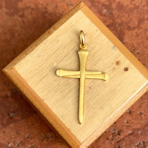 14KT Yellow Gold Matte Finished Chiodo Nail Design Solid Cross Pendant NEW 35mm x 23mm Unisex
