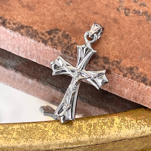Plain Cross Charm Solid 14k Yellow Gold Pendant Diamond Cut Religious Style Genuine 25 x 16 mm Plain Cross Charm Solid 14k Yellow Gold Pendant Diamond Cut Religious Style Genuine 25 x 16 mm