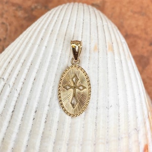 14KT Yellow Gold Small Oval Shiny Textured Cut-Out Cross Medal Pendant Charm NEW