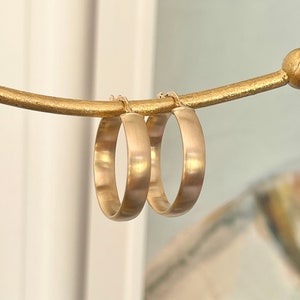 14KT Yellow Gold Rounded 5mm Brushed Satin Finish Hoop Earrings NEW 24MM