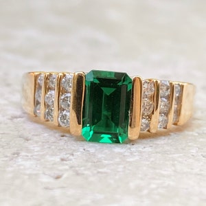 Estate Vintage 14KT Yellow Gold Emerald-Cut Lab Emerald + 6-Row Diamond Ring Size 8.75