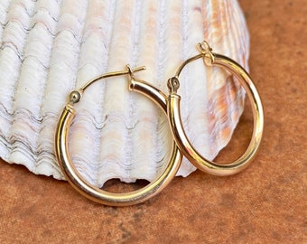Estate Vintage 10 kt geelgouden glanzende dunne 2 mm ringoorbellen NIEUW 16 mm lichtgewicht basis