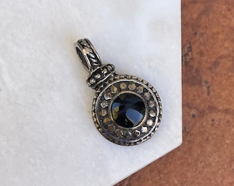 Vintage Sterling Silver Patina'd Filigree Round Black Onyx Gemstone Drop Pendant