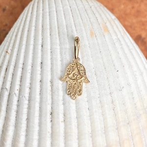 14KT Yellow Gold Polished Filigree Kabbalah Hand of Fatima Hamsa Chamseh MINI Pendant Charm NEW Good Luck TINY