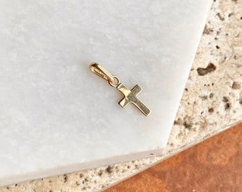 Petit pendentif croix ou boucle d'oreille en or jaune 14 ct de la taille d'un bébé à utiliser comme breloque brillant NEUF