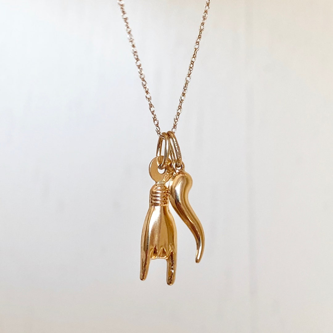 10KT Yellow Gold Italian Mano Cornuto + Horn Corno Pendant