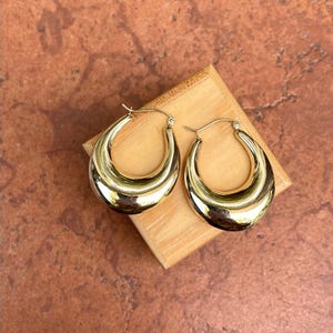14KT Yellow Gold Wide Creole Tube Oval Hoop Graduated Hallow Tube Polished Earrings 16mm