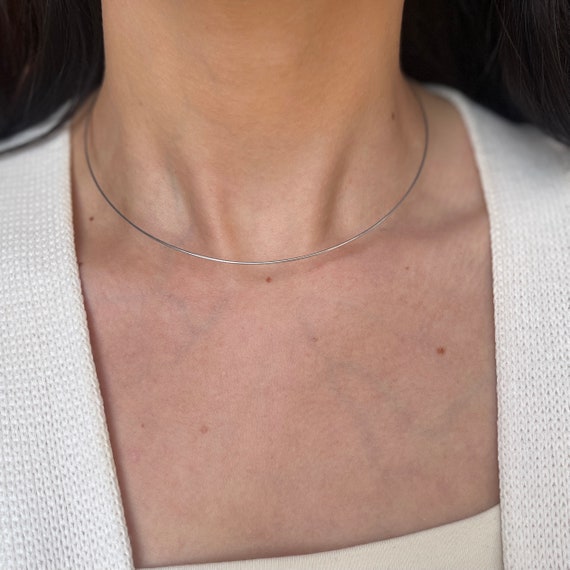 Collana/girocollo/braccialetto/cavigliera In Argento Sterling 925 Massiccio, Spessore 1 Mm, Design Attorcigliato, Chiusura Ad Anello A Scatto - 6 8 10 12 14 16 18 20 22 24 26 28 30 32 34 36 38 40" E Argento, Colore