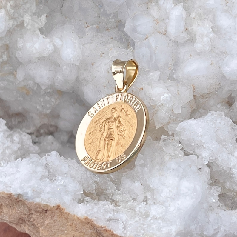 Satin St Florian Patron Saint of Firefighters Round Medal Pendant NEW Small Size 21MM 14KT Yellow Gold Polished