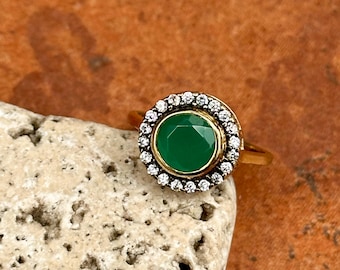 ダイヤモンド エメラルド エンゲージリング ヴィンテージスタイル