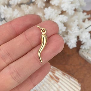 14KT Yellow Gold-Plated &quot;Corno&quot; Cornicello Italian Horn 3D Pendant Charm Good Luck 22mm
