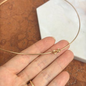 Nachlass Vintage 14KT Gelbgold poliert 1,5 mm harter steifer Rundhals-Draht Massiver Ringkragen Halskette 18 &quot;&quot;