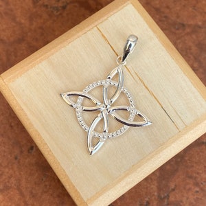 Sterling Silver Irish Celtic Trinity Eternity Knot Pendant NEW Unisex Design