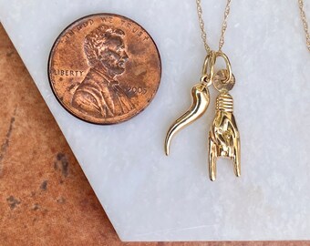 14KT Yellow Gold Italian Mano Cornuto + Horn Corno Pendant