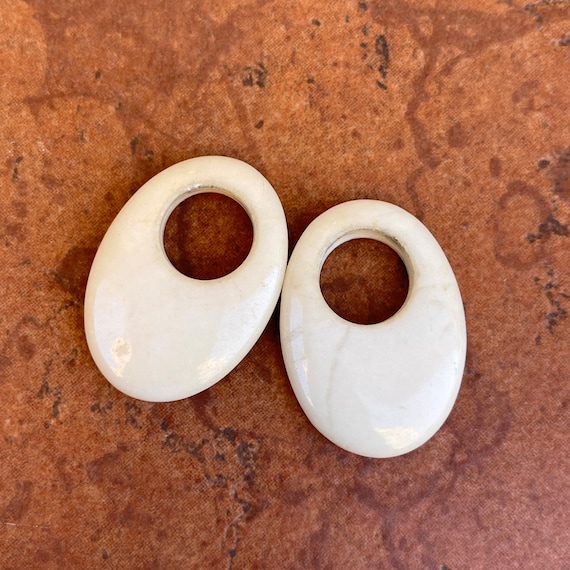 Estate Genuine White Cream Oval Gemstone Donut Ear