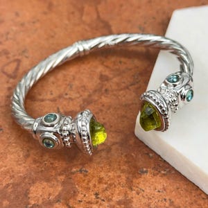 Estate Rare 14KT White Gold Genuine Faceted Peridot End Caps + Blue Topaz Cabochon Gemstone Bangle Cuff Bracelet