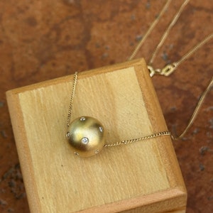 Estate Vintage 14KT Yellow Gold Matte Finish Gypsy Set Ball Chain Slide Pendant Charm with Box Chain Necklace 12mm
