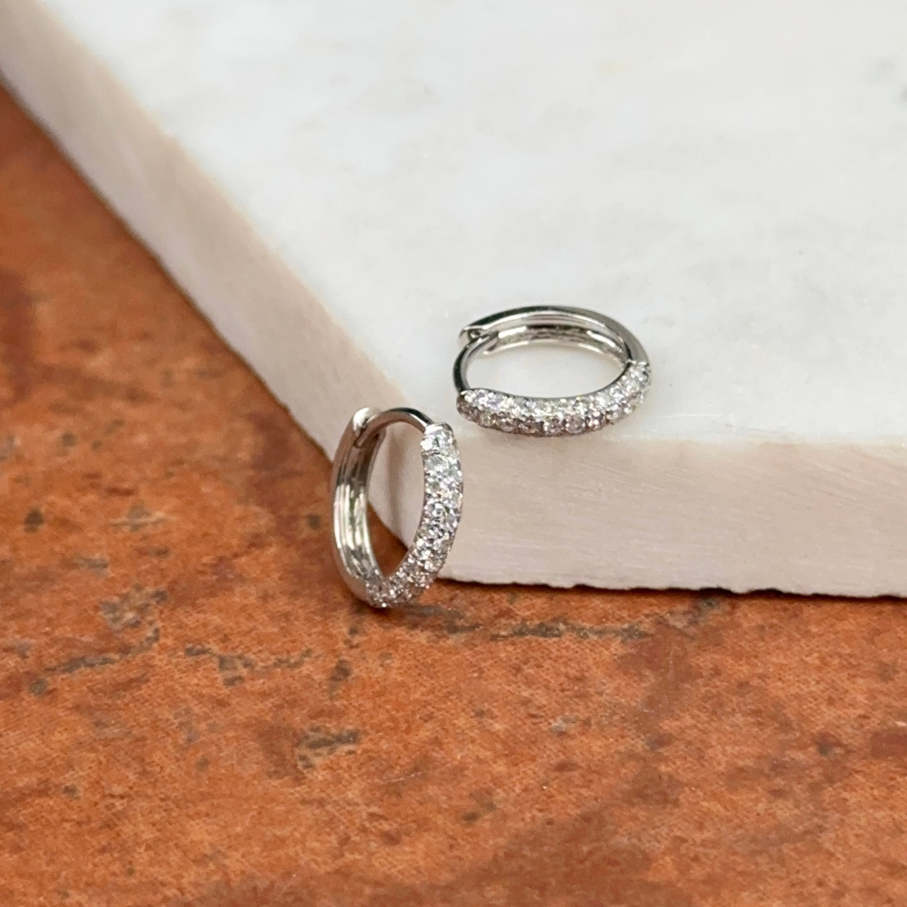 Orecchini cerchio oro bianco pavé diamanti baguette Prestige