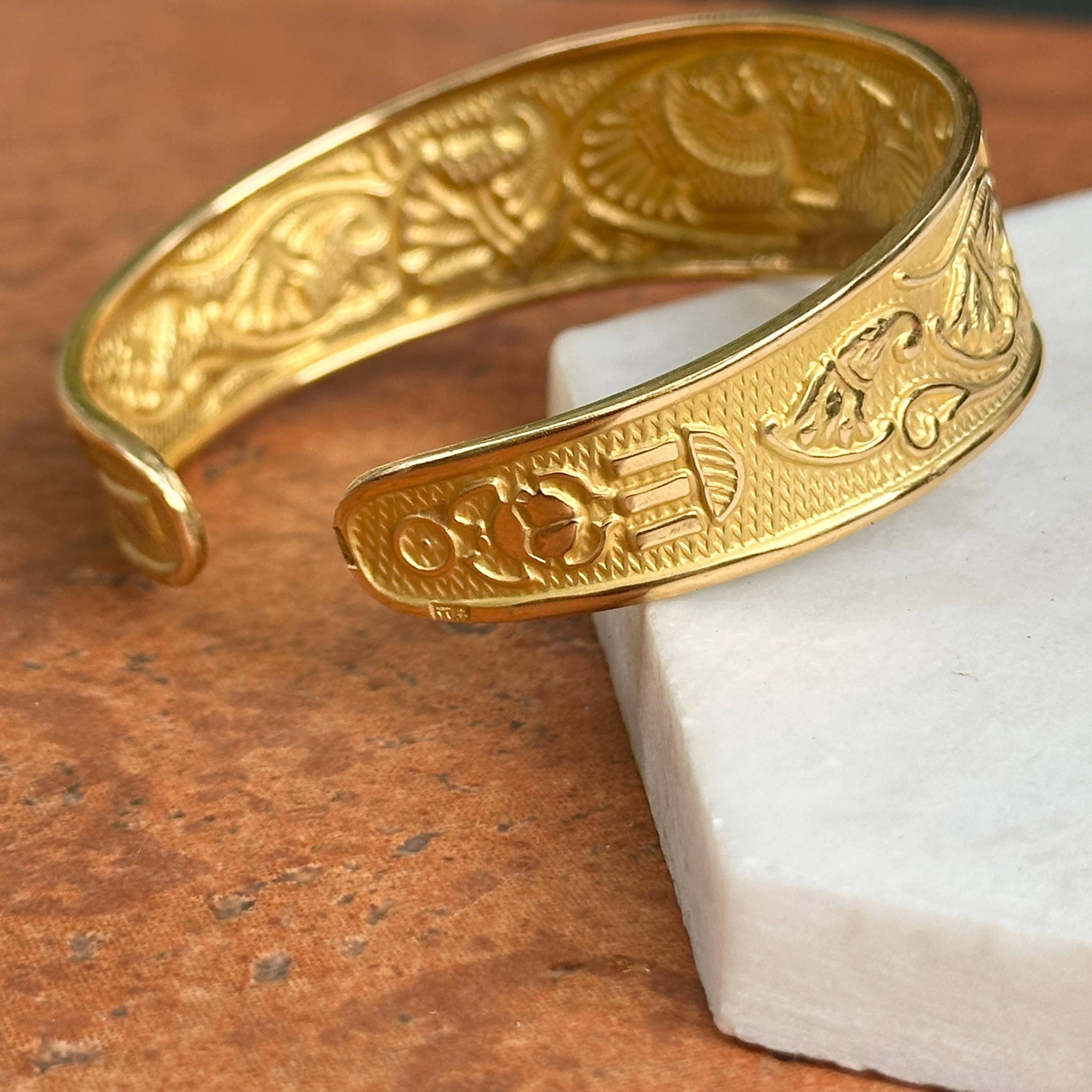 Vintage Estate 18KT Yellow Gold Egyptian Cuff Bangle Bracelet Ribbed ...