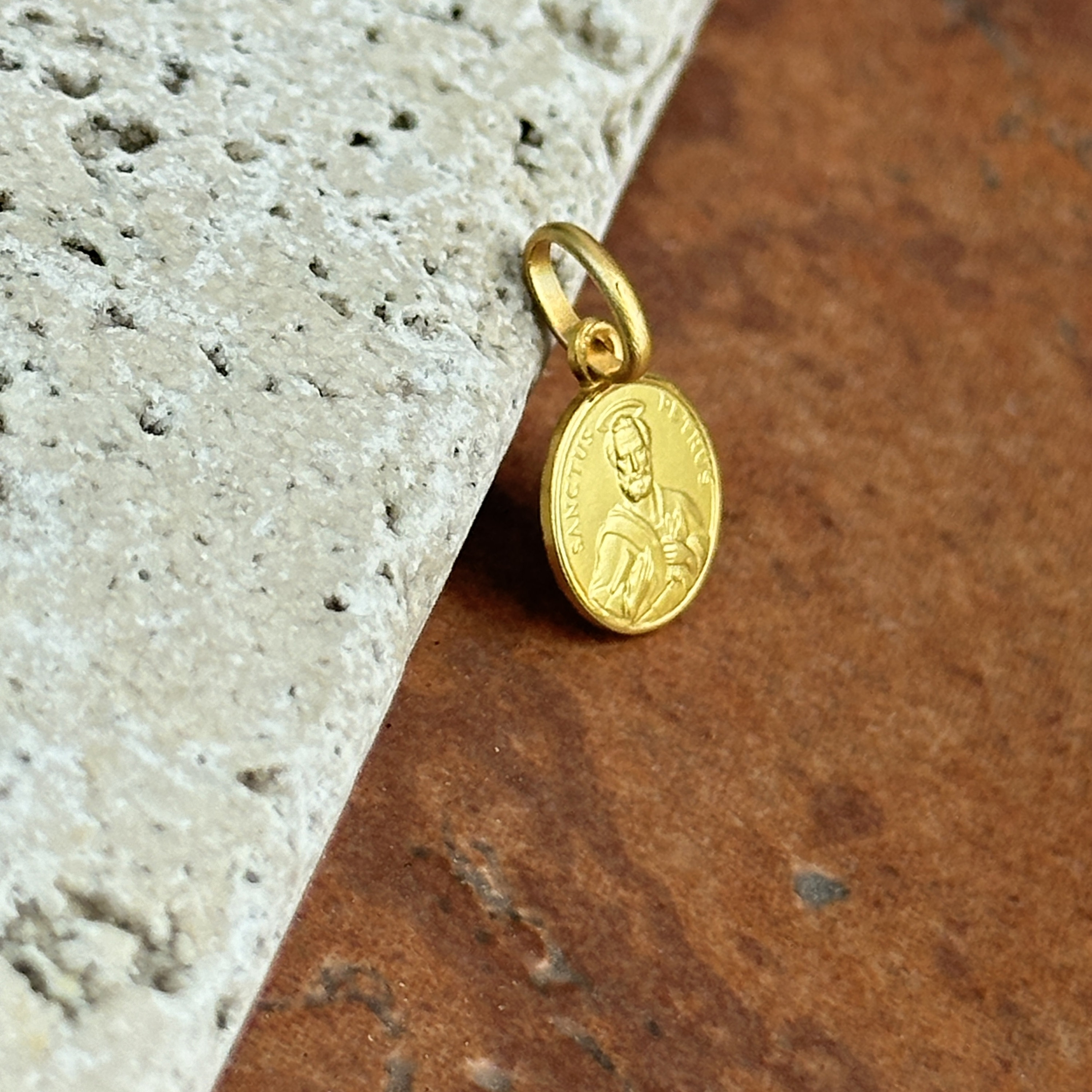 14KT Yellow Gold Solid St Peter Round Medal Pendant Charm NEW MINI 10mm ...