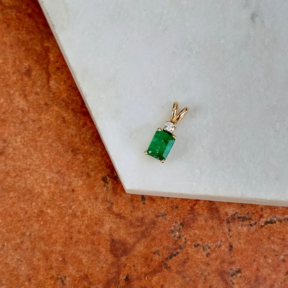 Vintage 14KT Yellow Gold 1 CT Emerald-Cut Faceted 