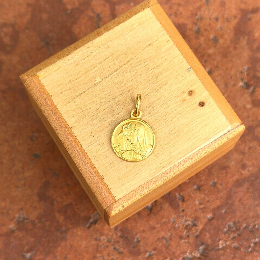 18KT Yellow Gold Solid Our Lady of Sorrows Matte Medal Pendant Charm ...