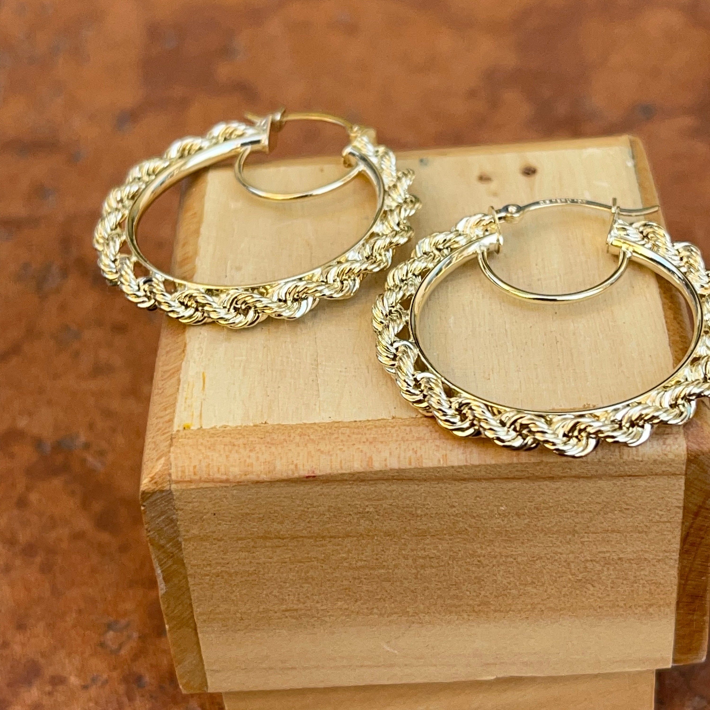 10KT Yellow Gold Diamond-cut 2.95mm Rope Twist Design Round
