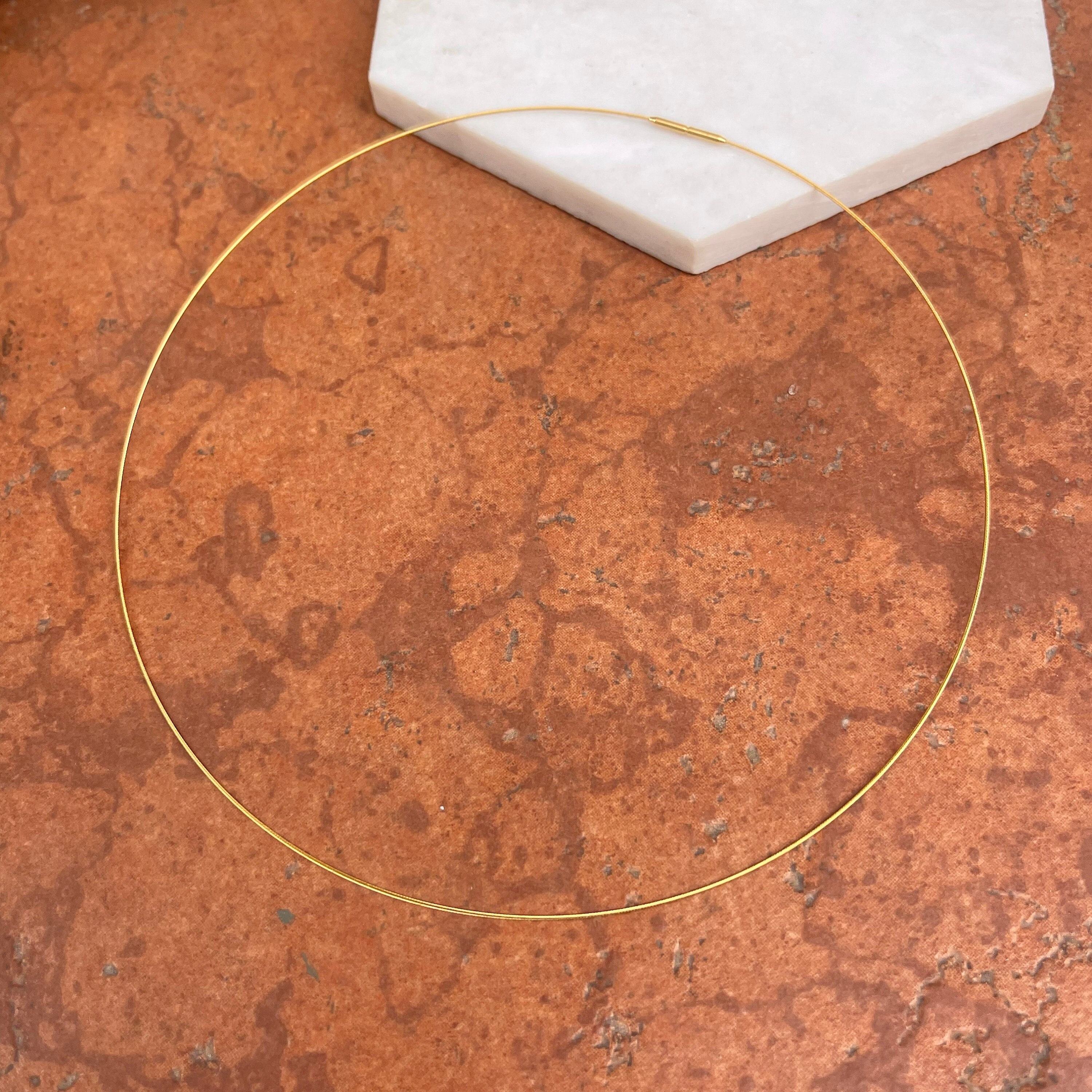 18KT Gold Plated Stainless Steel Single Cable .60mm Strand Neck Wire Collar Necklace Twist Clasp Various Lengths Thin