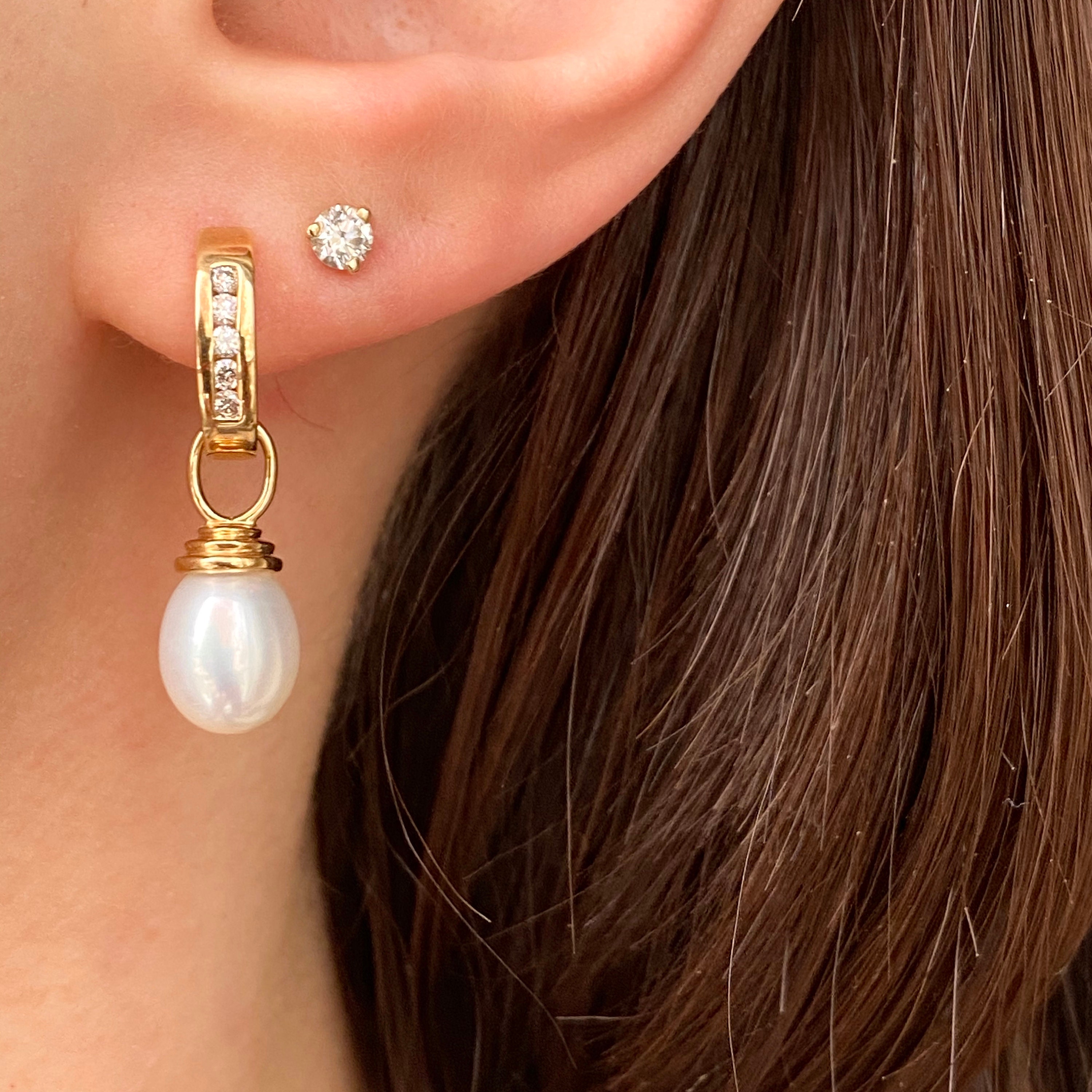 14k Yellow Gold Fancy Hollow Hoop Earrings, 15mm X 11mm 14k Yellow Gold Fancy Hollow Hoop Earrings, 15mm X 11mm