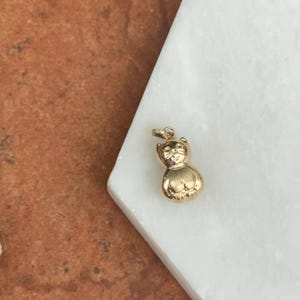 14KT Yellow Gold Satin + Polished 3D Kitty Cat Pendant Charm 14mm Small