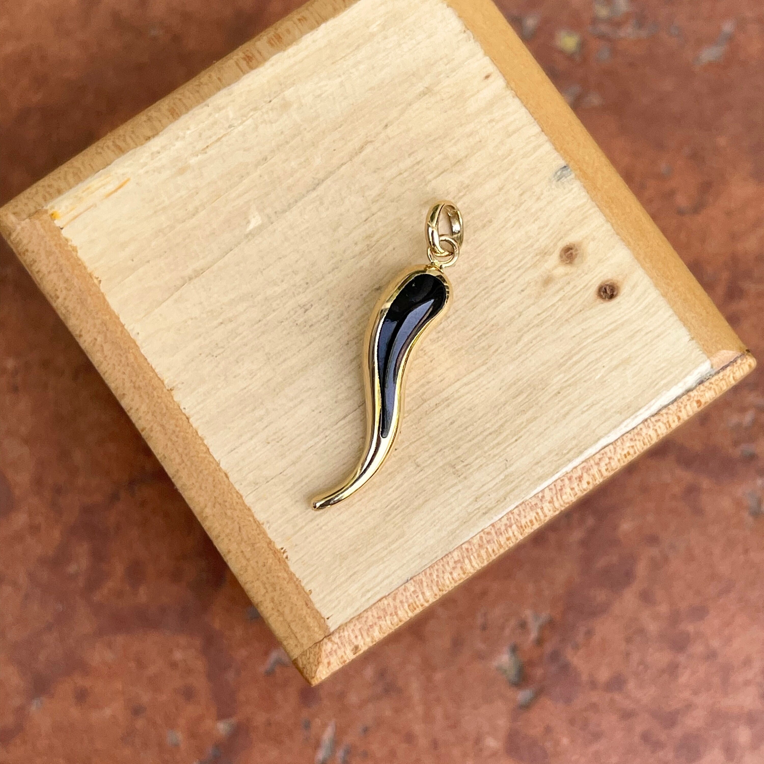 14KT Yellow Gold Italian Horn 