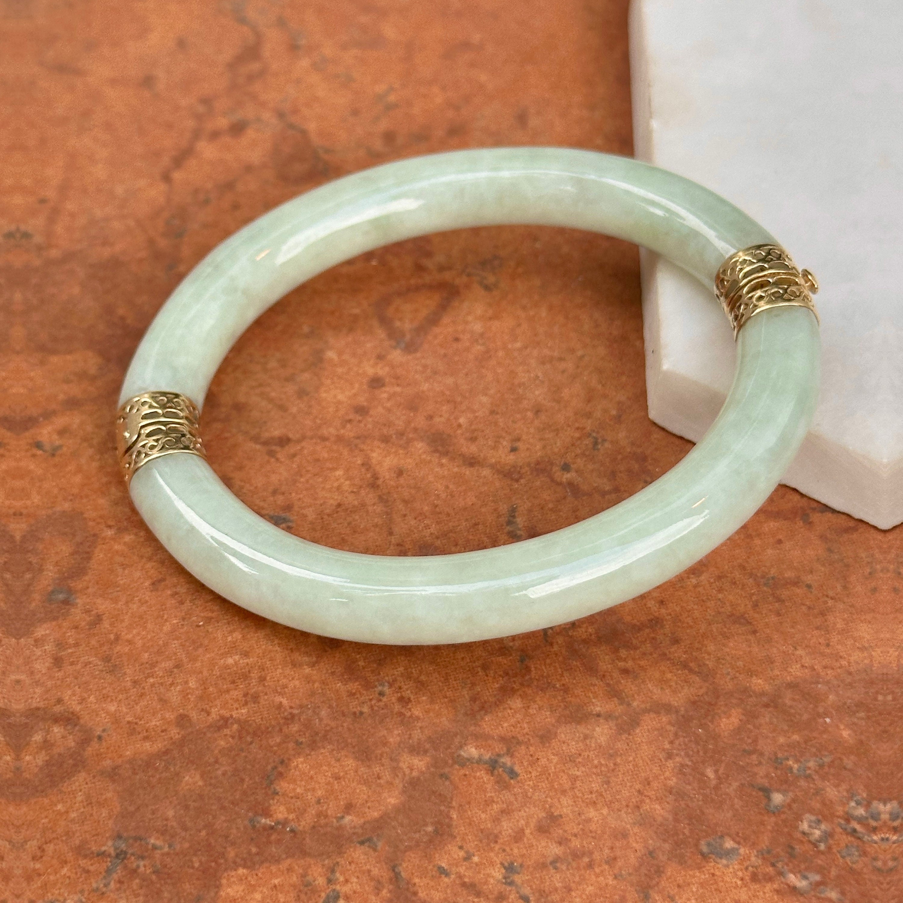 Estate Vintage 14KT Yellow Gold Hinged Curved Pale Green Estate Vintage 14KT Yellow Gold Hinged Curved Pale Green