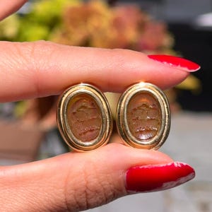 Estate Vintage 14KT Yellow Gold Etruscan Byzantine Amber Color Ventian Glass Intaglio Unique Clip Back Earrings Three Graces Bezeled