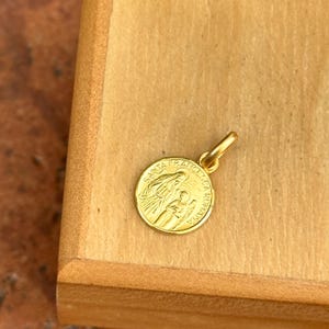 14KT Yellow Gold Saint Frances of Rome/Santa Francesca Romana Round Matte Medal Pendant Charm 10mm